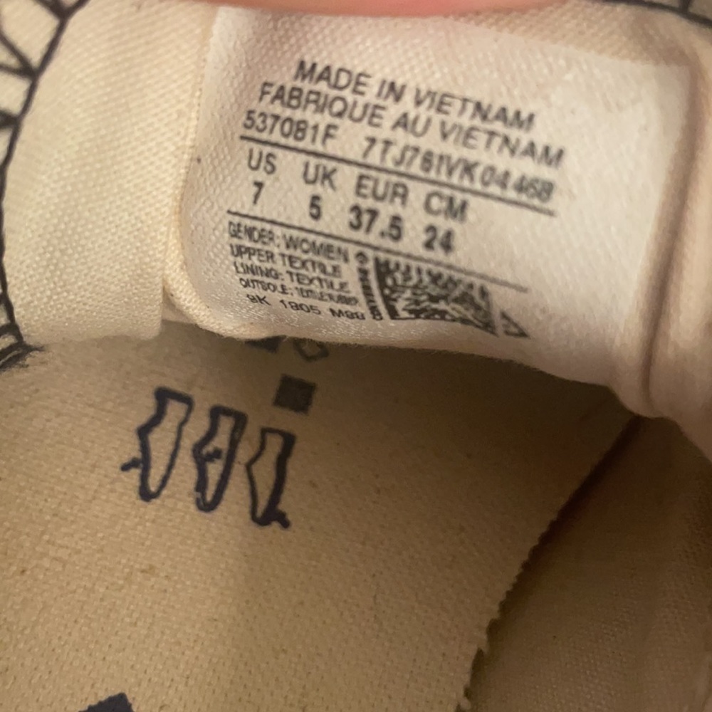 Converse - Picture 5 of 6